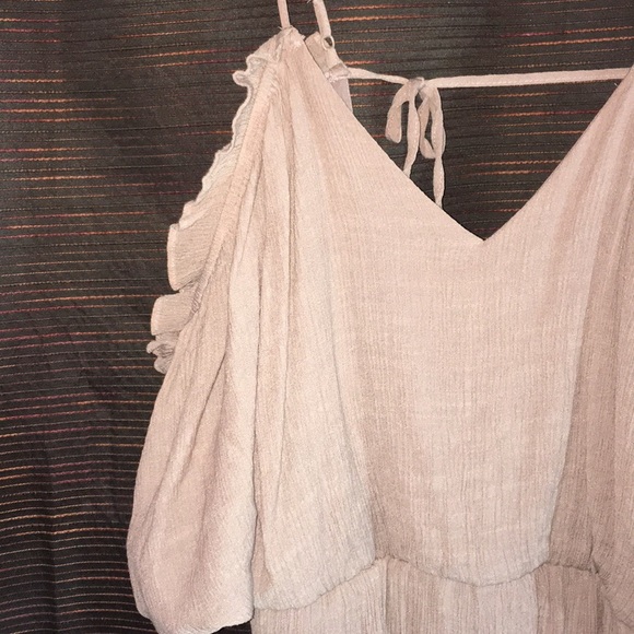 Pink Romper with Shoulder Cut Outs - Picture 4 of 5